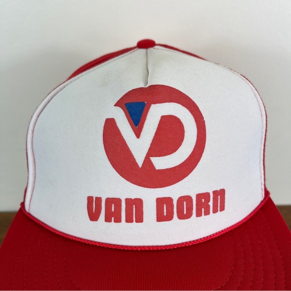 Van Dorn Skate Invitational Retro Trucker Hat Cap White Red Snapback - Picture 3 of 12